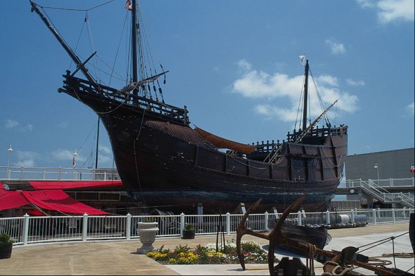 795058 The Columbus Fleet A4 Photo Print