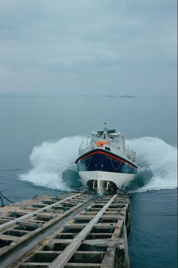 796015 Lifeboat, England A4 Photo Print