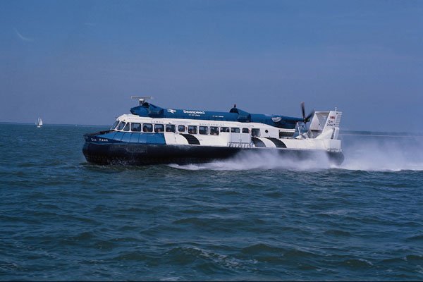 796017 Hovercraft A4 Photo Print