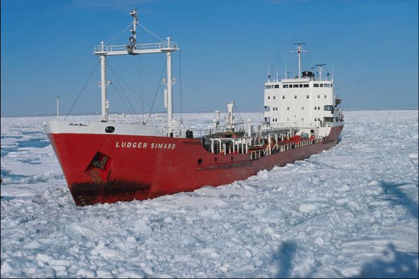 796040 Oil Tanker Transporting Oil At Environment Canada Base In Eureka, Canada A4 Photo Print