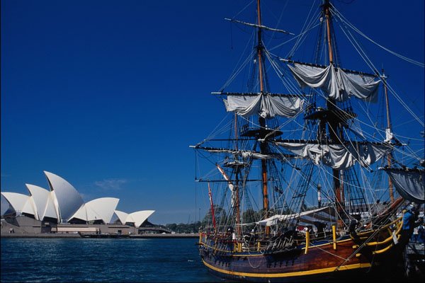 796052 Bounty With Opera House In Background A4 Photo Print