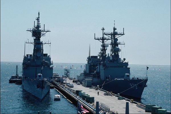 796064 DD994 Callaghan And DD973 John Young , Spruance Class Destroyers A4 Photo Print