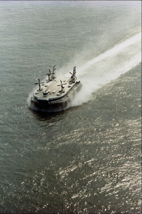 796087 Hovercraft A4 Photo Print