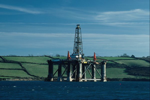 801021 Oil Rig, Falmouth, England A4 Photo Print