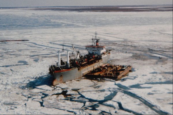 801034 Dome Oil Platform Under Construction, Beaufort Sea A4 Photo Print