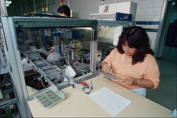 801084 Inspecting Television Chip Boards, Mexico A4 Photo Print