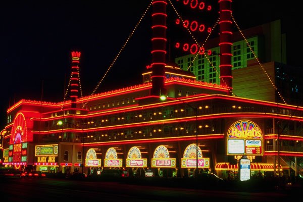 803050 A Ship In The Night, Las Vegas, Nevada, U.S.A. A4 Photo Print