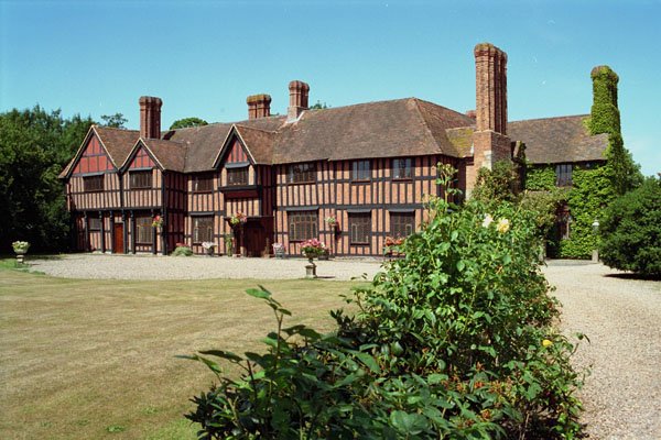 804015 Salwarpe Court, Droitwich, U.K. A4 Photo Print