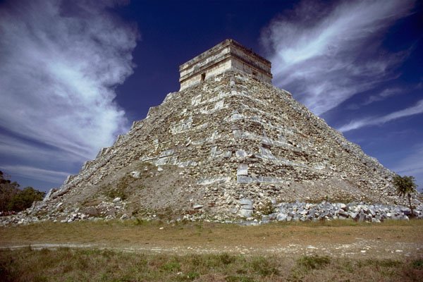 804031 El Castillo, Chichen Itza, Yucatan A4 Photo Print