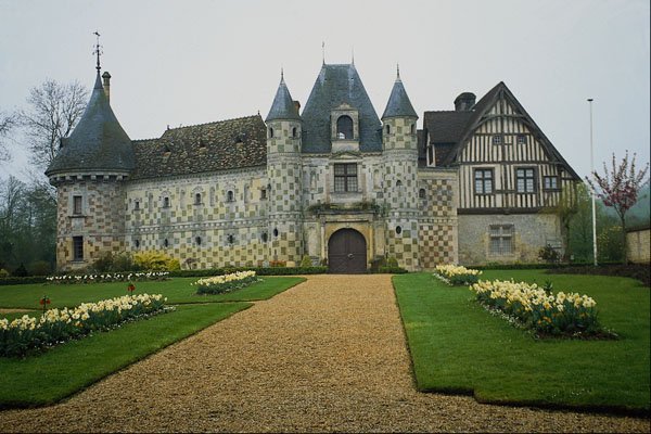 805005 Chateau St. Germain, De Levit, France A4 Photo Print