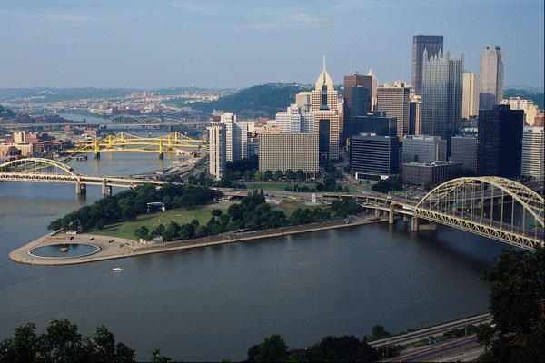 805045 Pittsburgh's Golden Triangle, Pennsylvania, U.S.A. A4 Photo Print