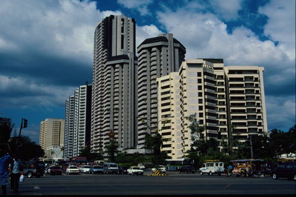 805085 High rise, Manila, Philippines A4 Photo Print