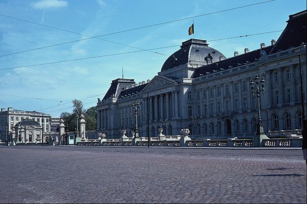 806022 The Royal Palace, Brussels, Belgium A4 Photo Print