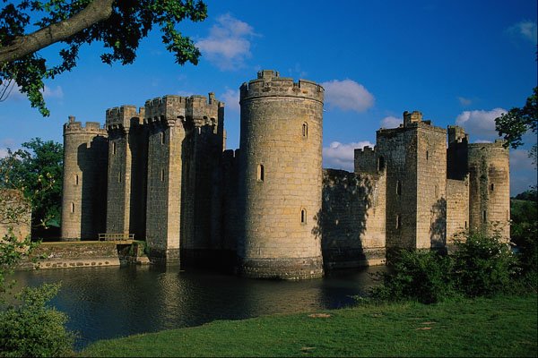808054 Bodiam Castle, East Sussex, England, U.K. A4 Photo Print