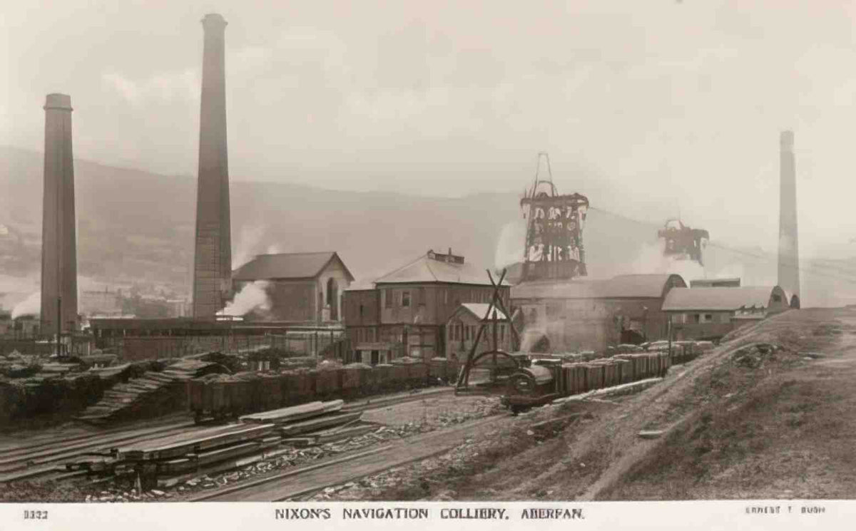 Aberfan Nixons Navigation Colliery Vintage A4 Photo Print