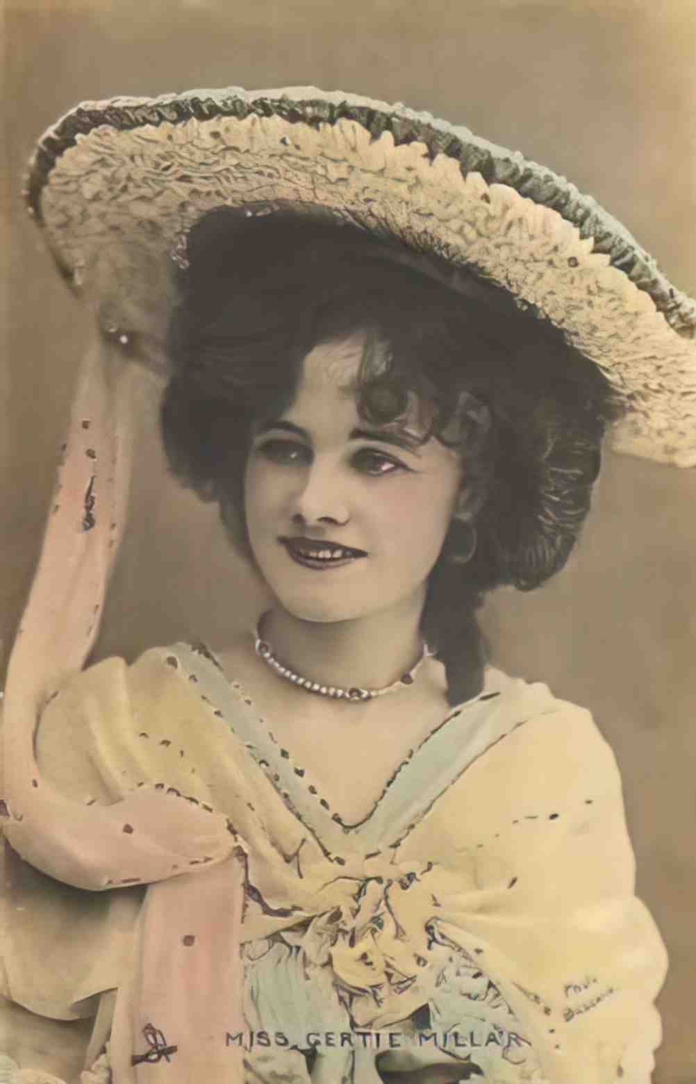 Actress Gertie Millar in a hat Vintage A4 Photo Print