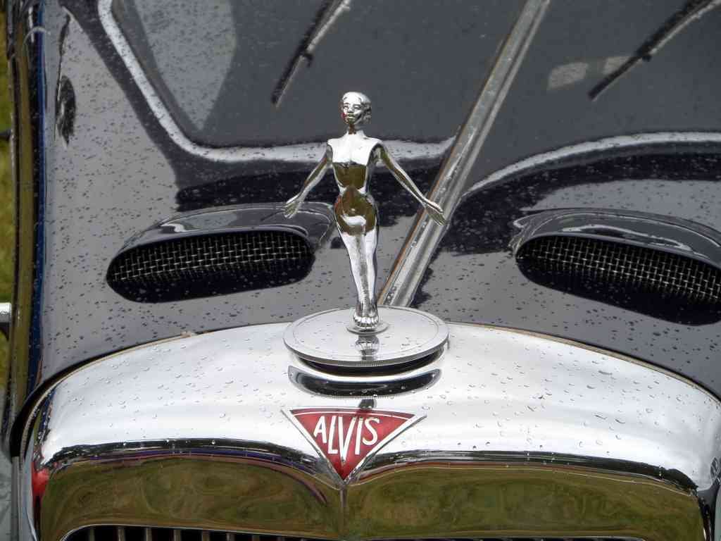Alvis Bonnet Grille 2366 A4 Photo Print