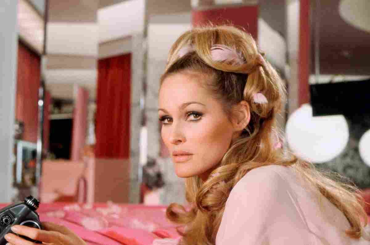 Andress Ursula Casino Royale 3 film star poster A4 Photo Print