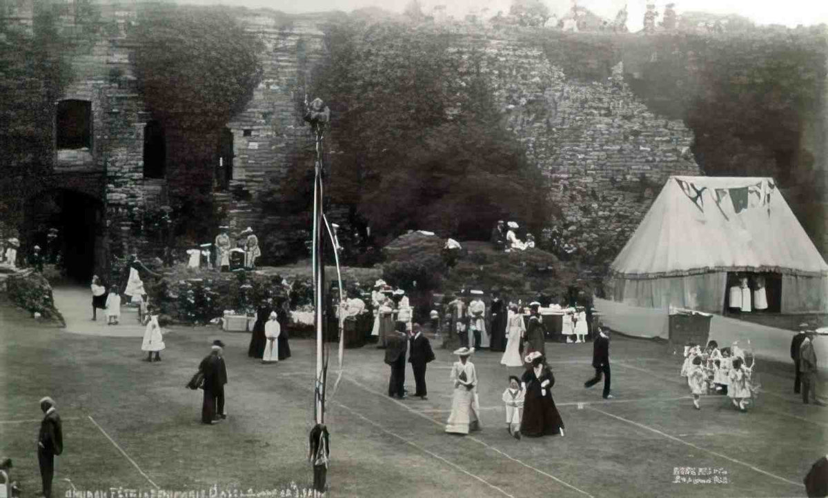 Anglesey Beaumaris Castle Church Fete 1904 12110100 Vintage A4 Photo Print