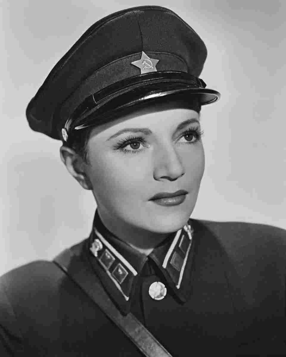 Annabella Bombers Moon 1 film star poster A4 Photo Print