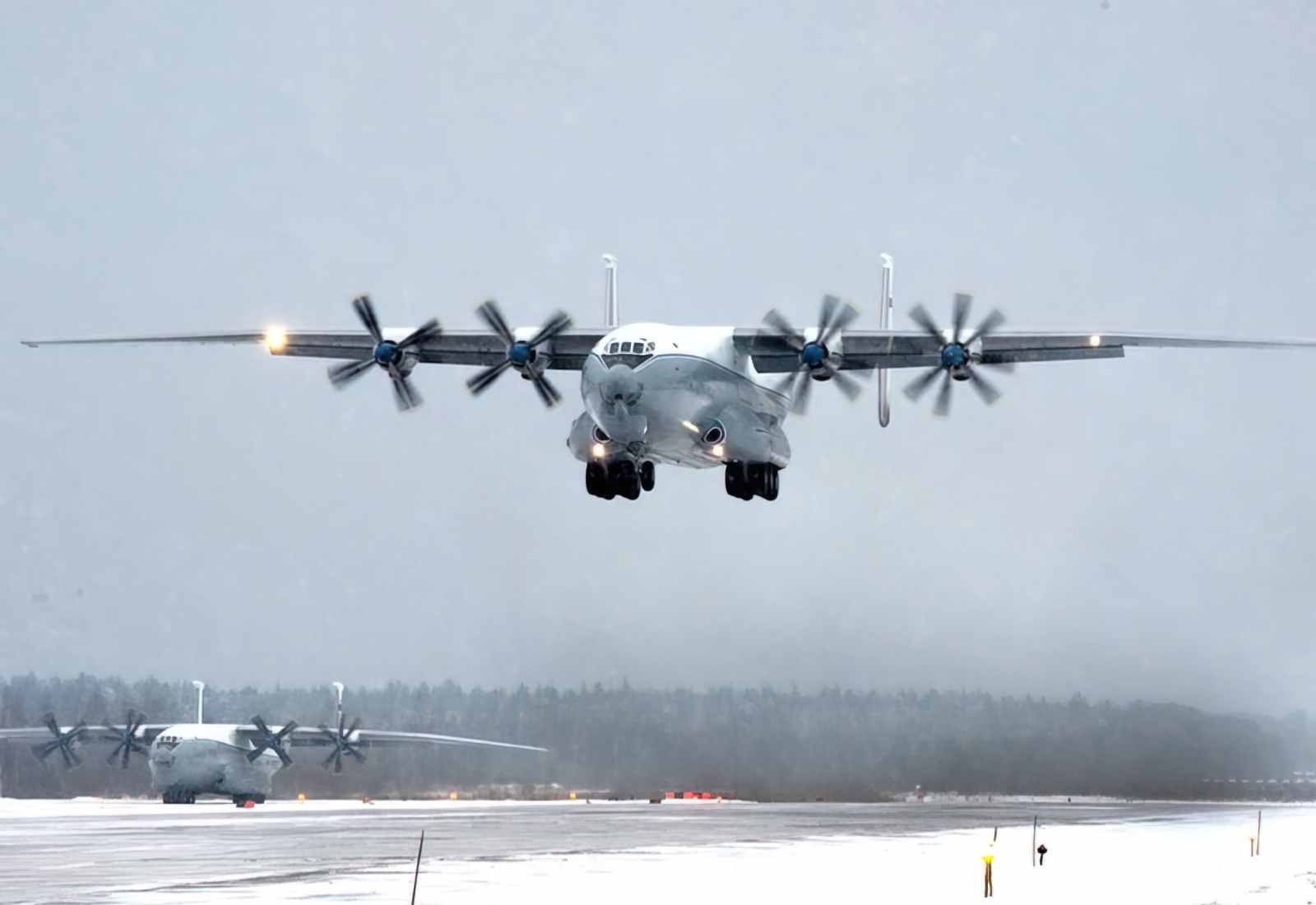 Antonov An22 Antei 5 (2) Military A4 Photo Print