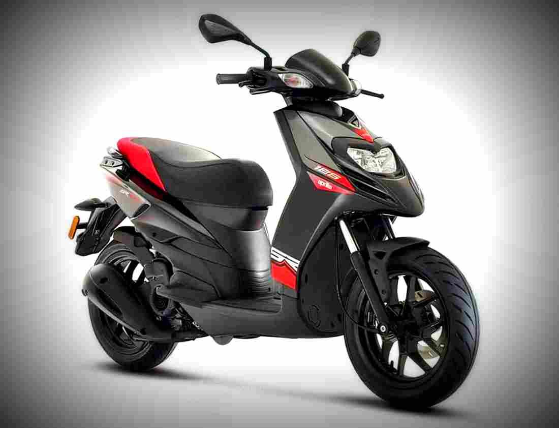 Aprilia SR Motard 125 2017 1 motorbike A4 Photo Print