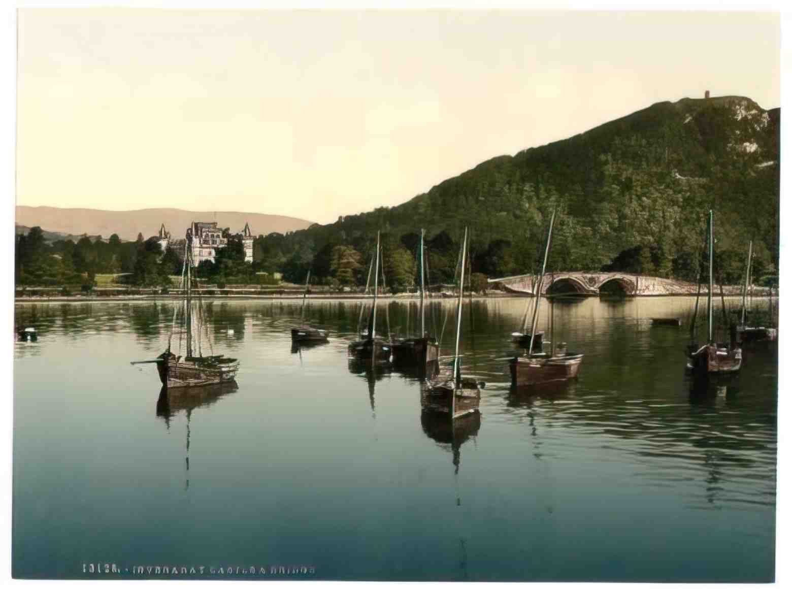Argyllshire Inveraray Castle and Bridge Vintage A4 Photo Print