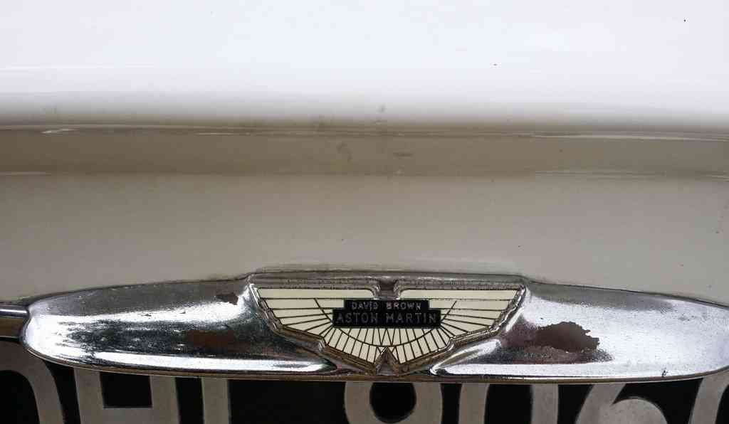 Aston Martin Bonnet Grille Boot 449 A4 Photo Print