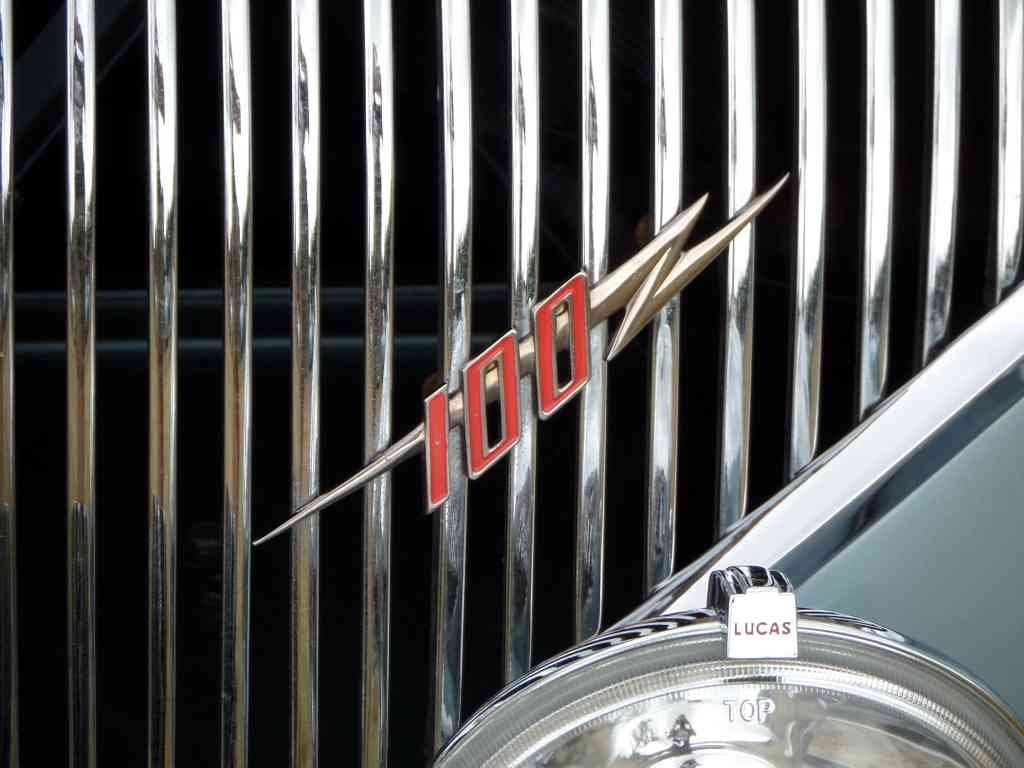 Austin 100 Healey Boot Bonnet 2671 A4 Photo Print