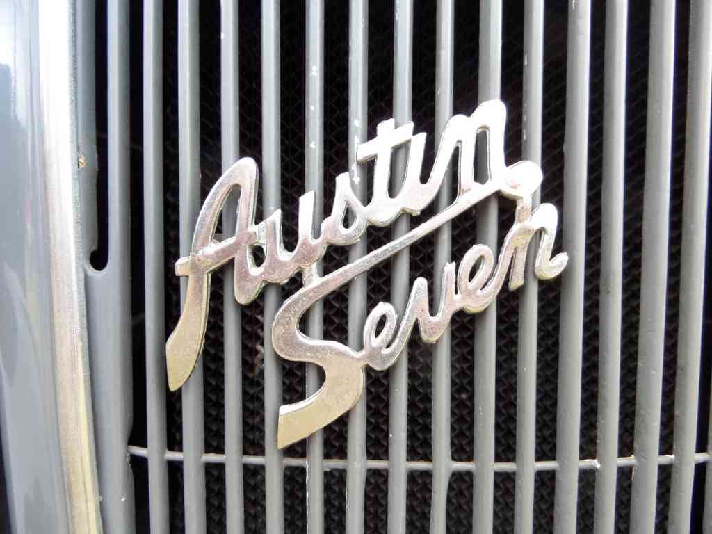 Austin Severn Boot Bonnet 2479 A4 Photo Print