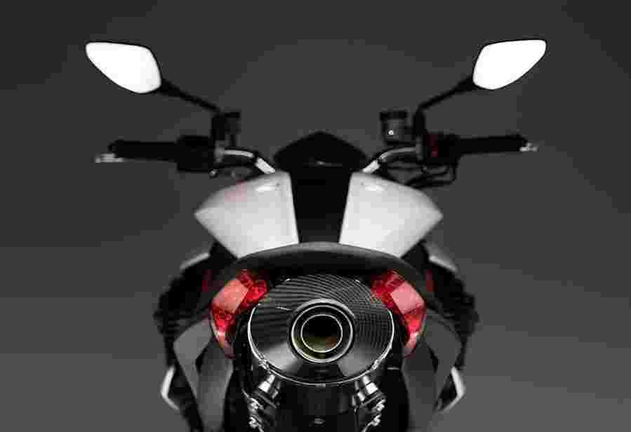 BENELLI TNT 1130R 10525 4 Car A4 Photo Print