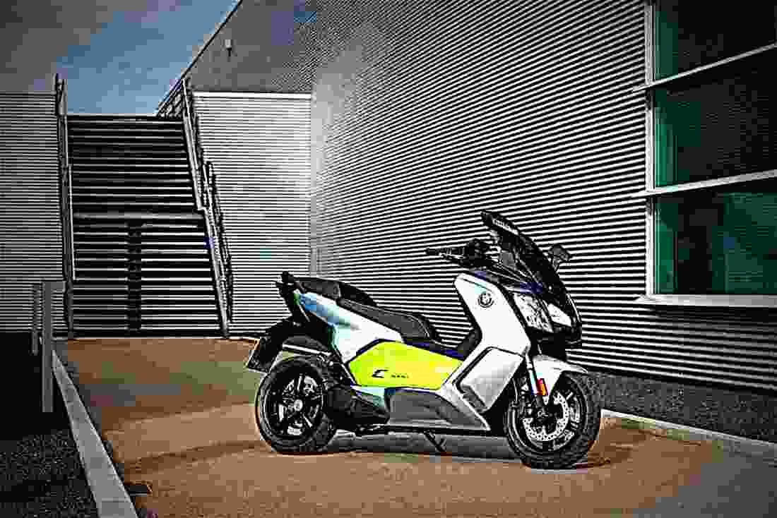 BMW C Evolution 2018 1 motorbike A4 Photo Print