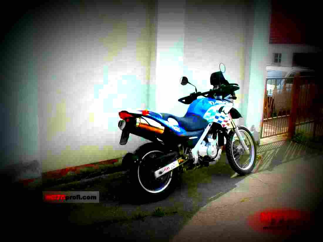 BMW F 650 GS Dakar 2001 4 motorbike A4 Photo Print