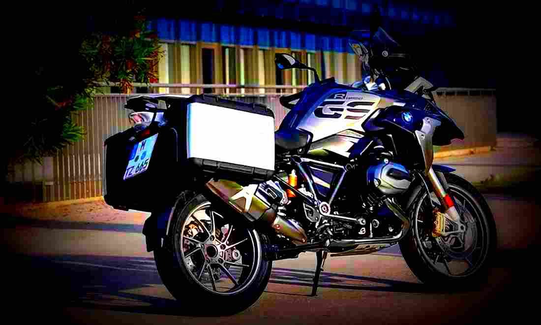 BMW R 1200 GS TE Exclusive 2018 4 motorbike A4 Photo Print