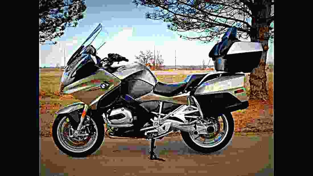 BMW R 1200 RT 2019 2 motorbike A4 Photo Print