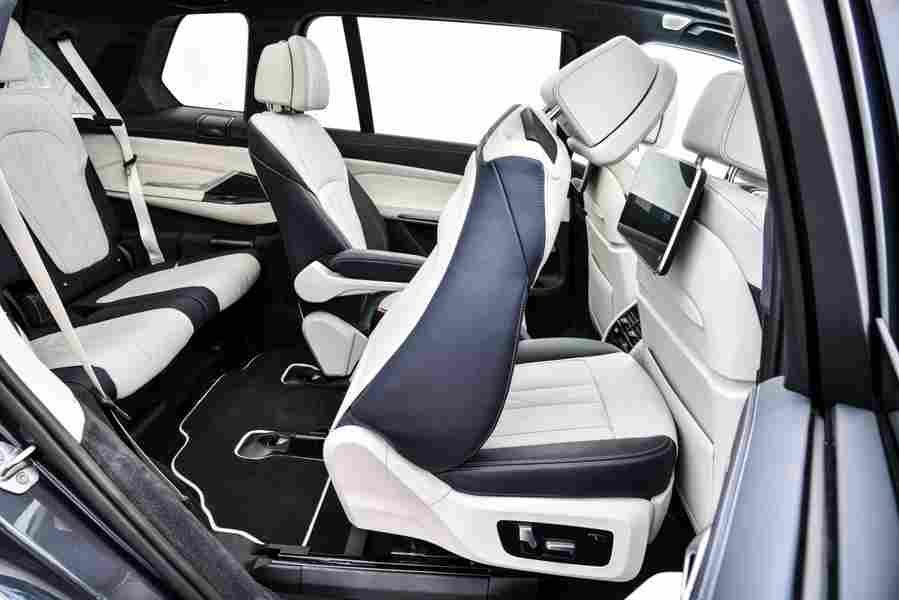BMW X7  G07  6431 120 Car A4 Photo Print