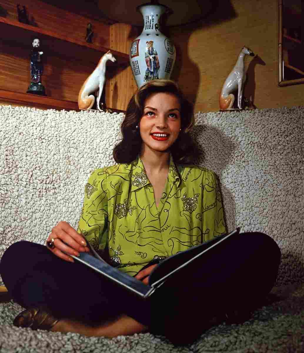 Bacall Lauren 35 film star poster A4 Photo Print