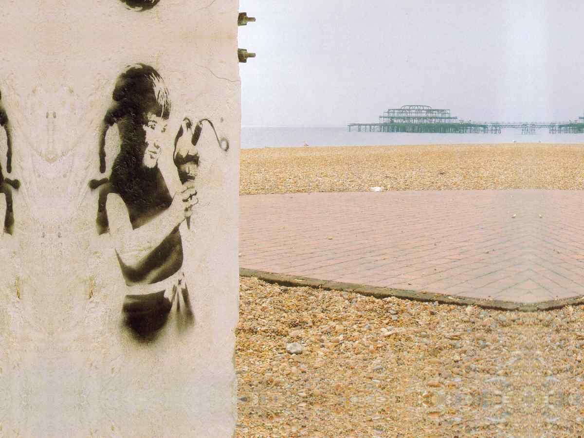 Banksy Bristol Graffiti Girl with TNT Icecream plus A4 Photo Print