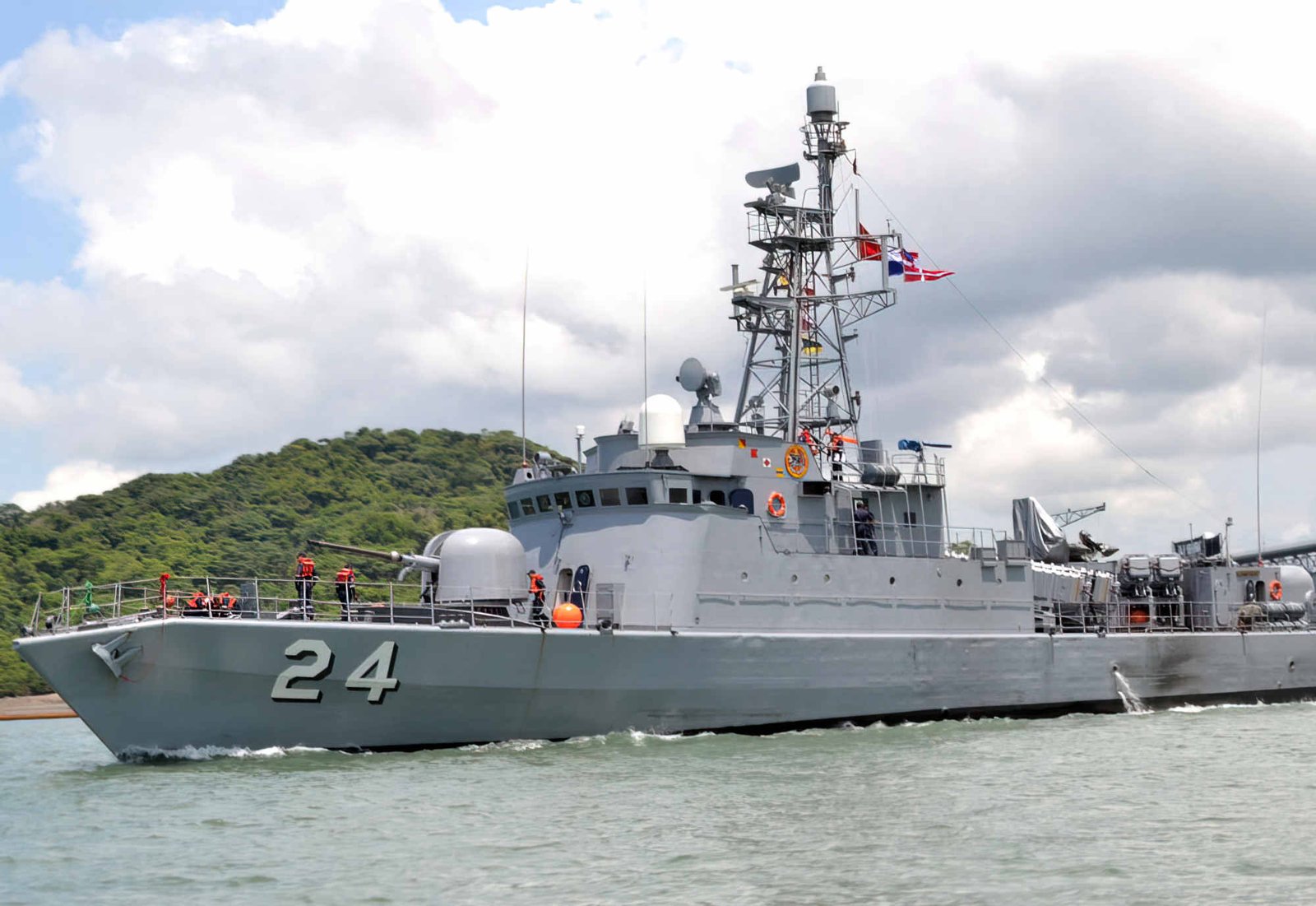 Bap Herrera Cm24 Fast Attack Craft Peruvian Navy (2) Military A4 Photo Print
