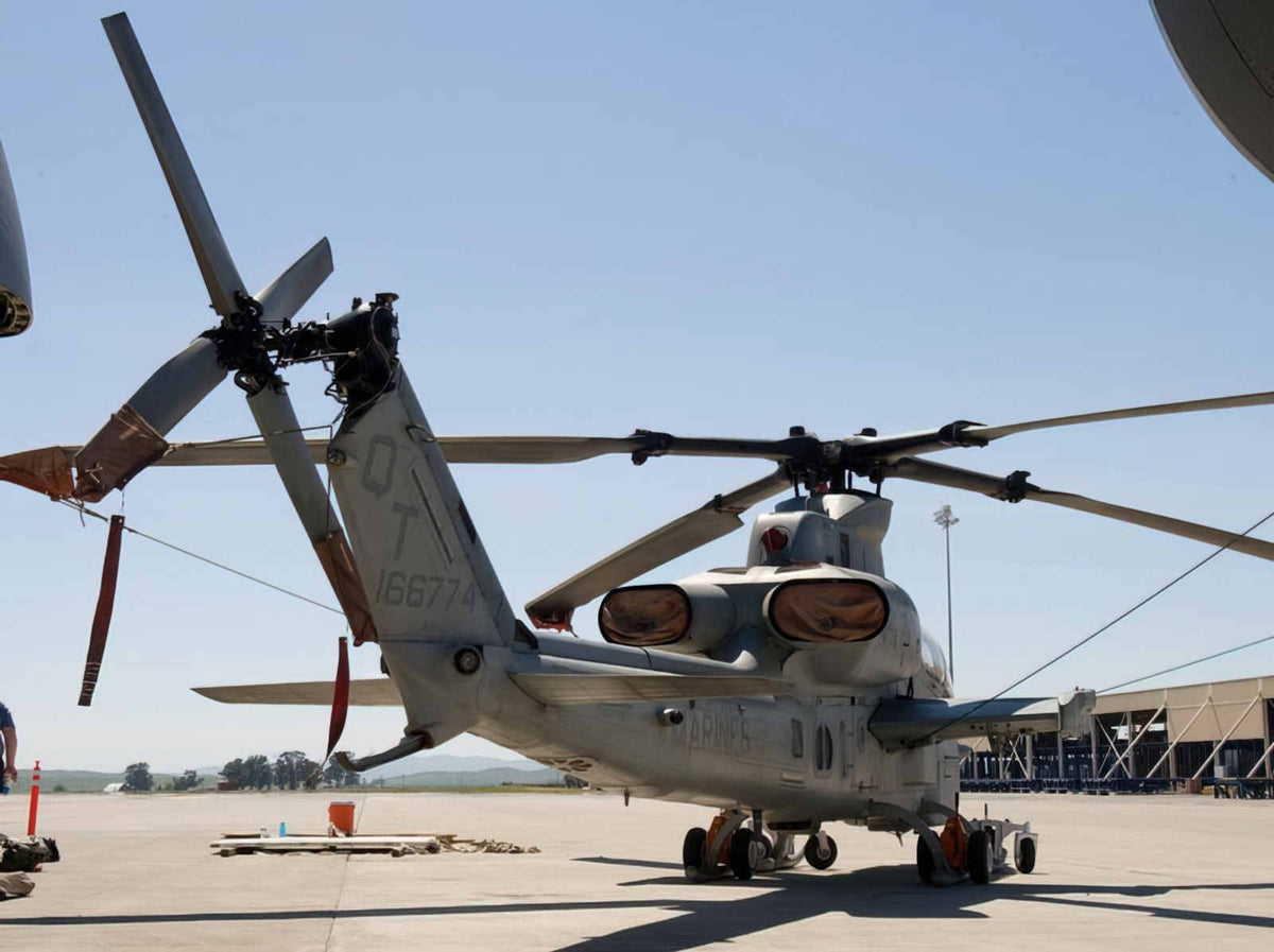 Bell Ah1 Supercobra 9 (2) Military A4 Photo Print