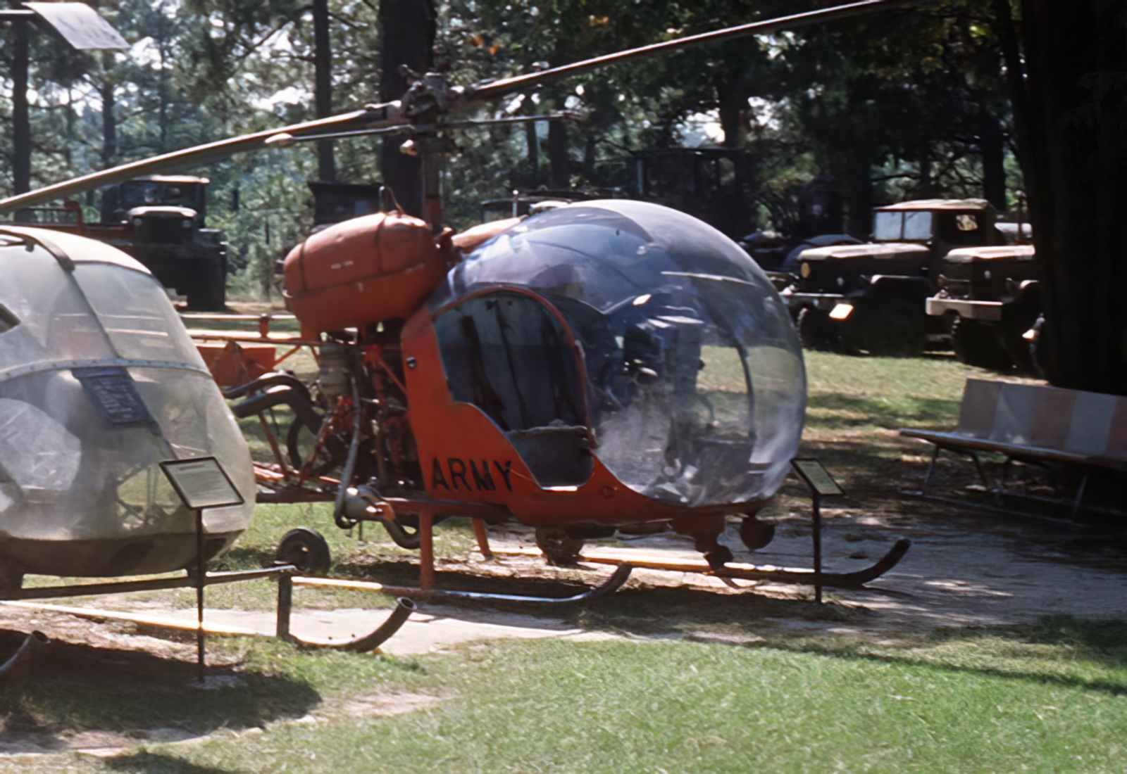 Bell H13 Sioux 2 (2) Military A4 Photo Print
