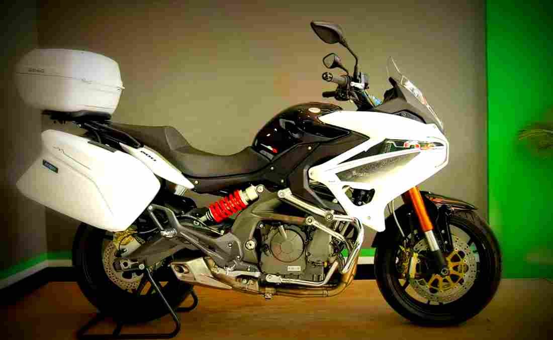 Benelli TNT 600 GT 2017 3 motorbike A4 Photo Print