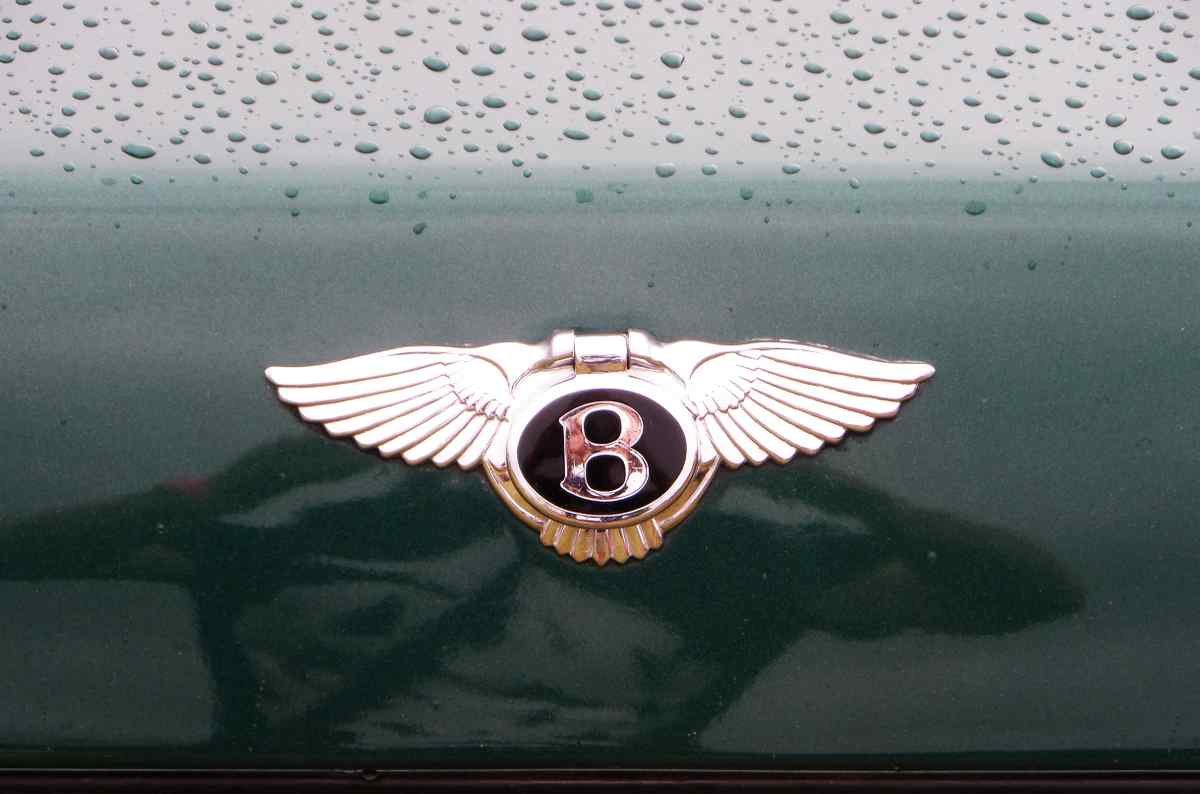 Bentley Boot Bonnet 2463 Real A4 Photo Print (2)