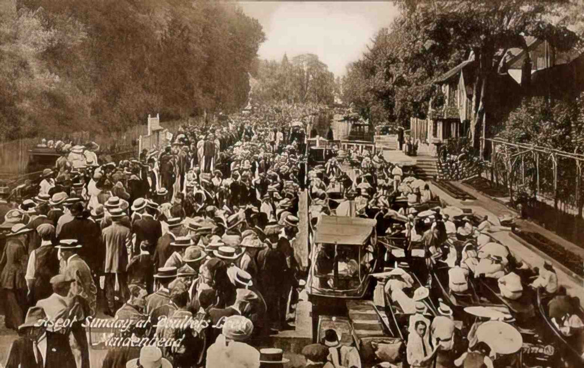 Berkshire Maidenhead Ascot Sunday at Boulters Lock 1900s Vintage A4 Photo Print