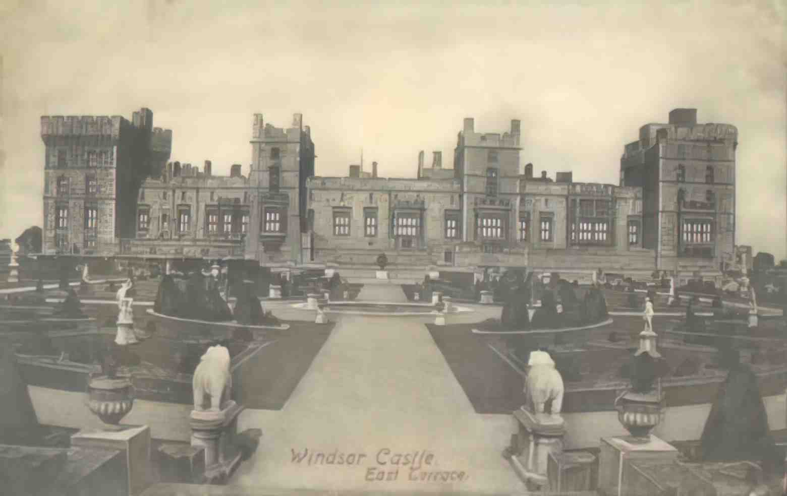Berkshire Windsor Castle East Terrace Vintage A4 Photo Print