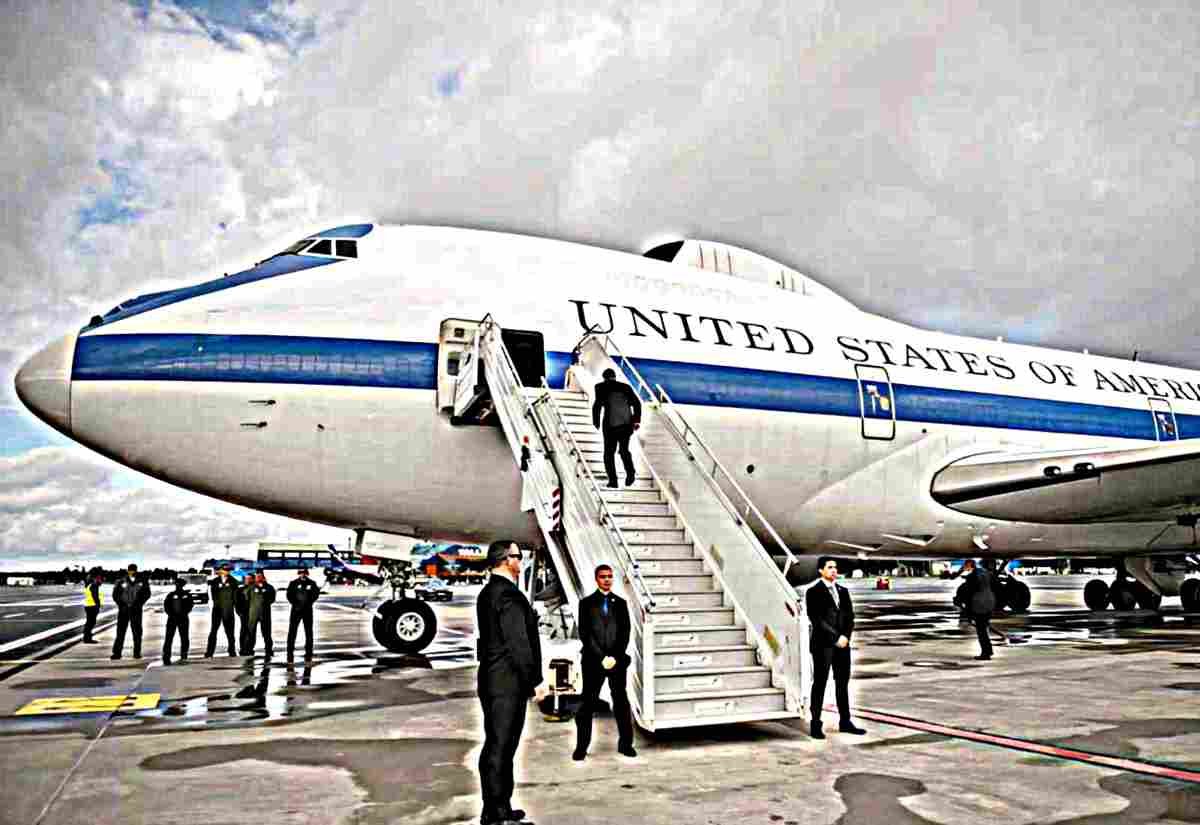 Boeing E4 Airborne Command Post Aircraft United States 4 (2) Military A4 Photo Print