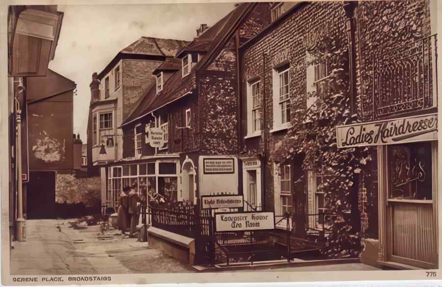Broadstairs Serene Place Vintage A4 Photo Print