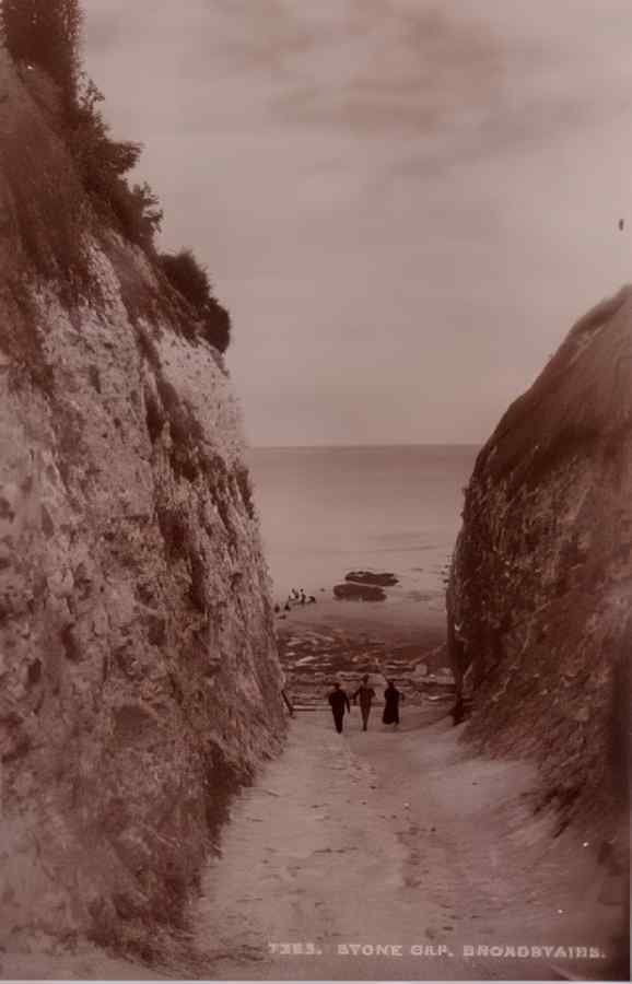 Broadstairs Stone Gap Vintage A4 Photo Print