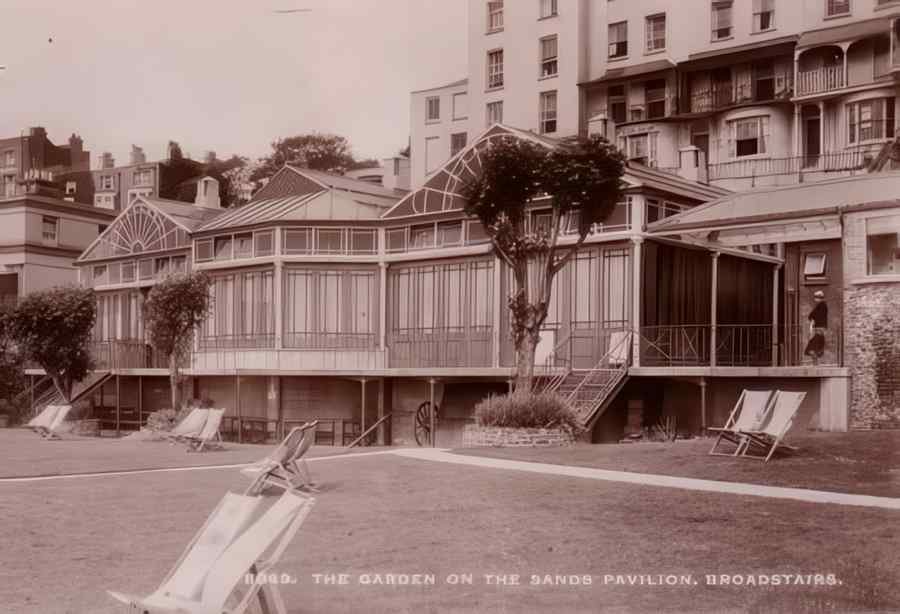 Broadstairs The Garden Vintage A4 Photo Print
