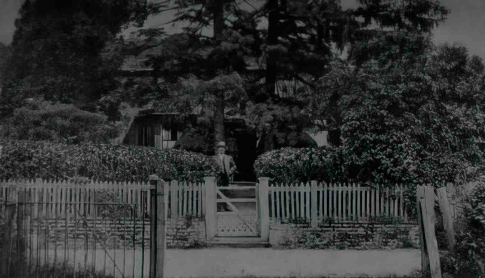 Buckinghamshire Chalfont St Peter The Wheatleys Front View Vintage A4 Photo Print